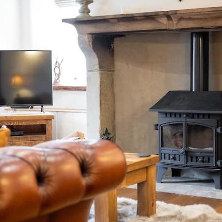 5 Star Cottage On The Green With Log Burner - Dog Friendly Austwick ภายนอก รูปภาพ